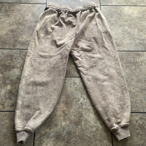 Alphalete Women’s Heavy Weight Washed Terry Joggers Smoky Quartz Large - Picture 13 of 13